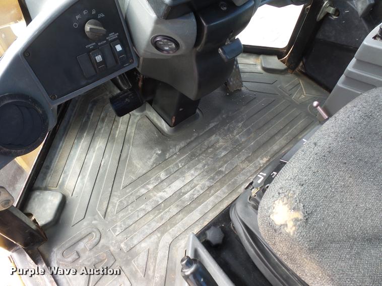 image for item L4570 2001 Caterpillar 928G wheel loader