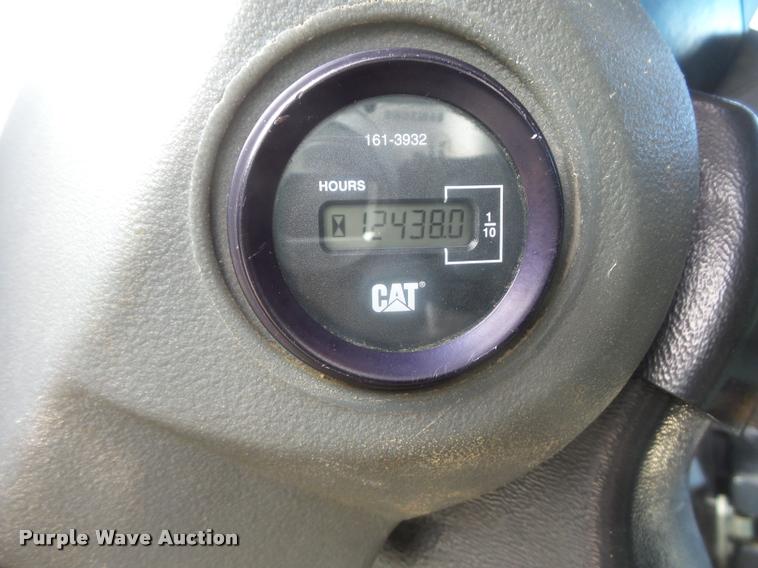 image for item L4570 2001 Caterpillar 928G wheel loader