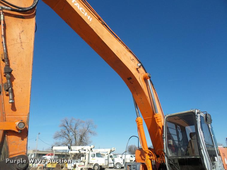 image for item L4575 2001 Hitachi EX270 LC excavator