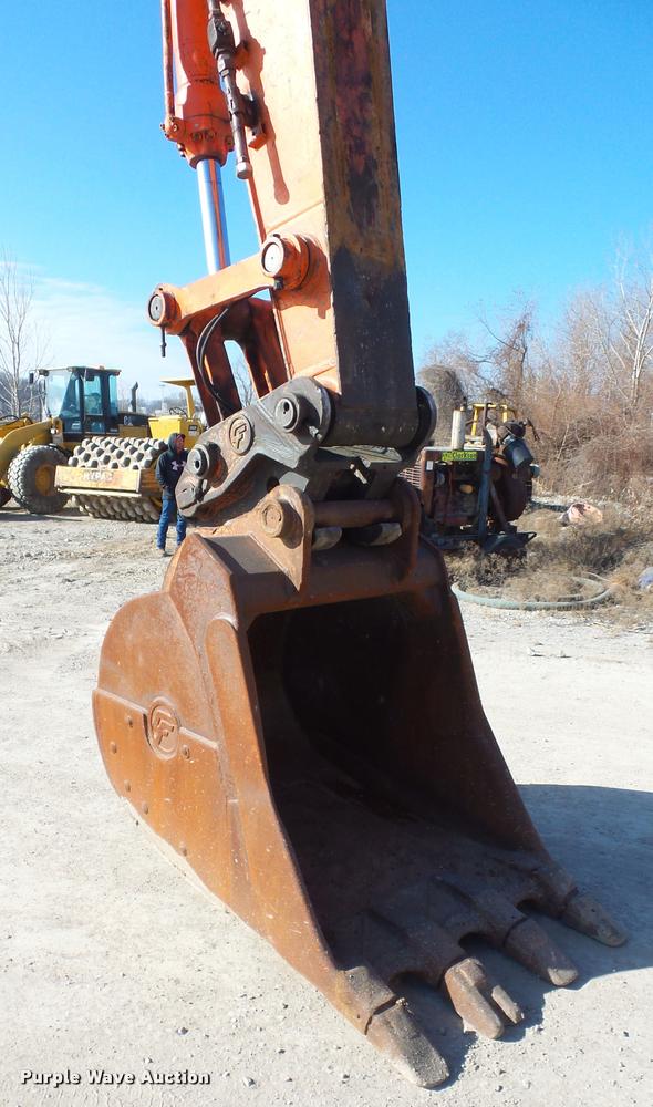 image for item L4575 2001 Hitachi EX270 LC excavator