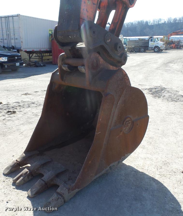 image for item L4575 2001 Hitachi EX270 LC excavator