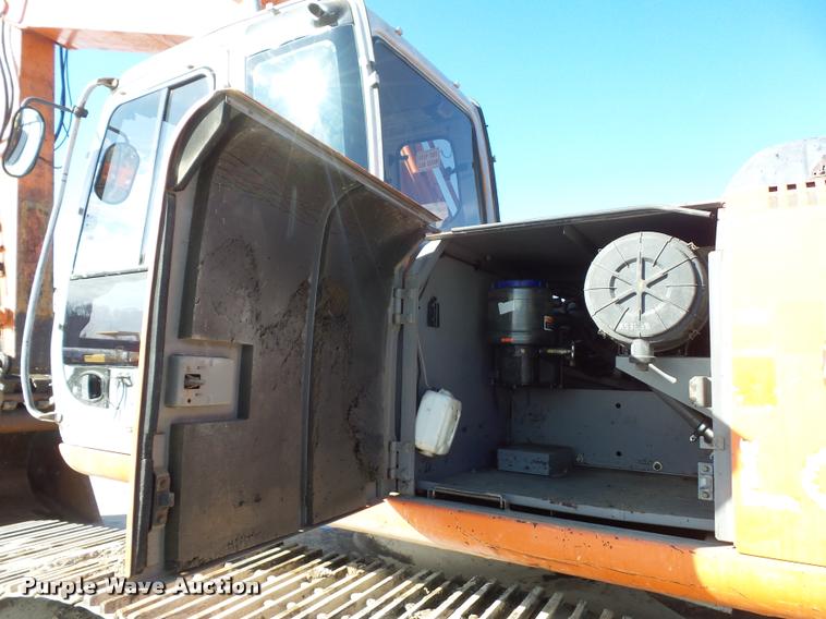 image for item L4575 2001 Hitachi EX270 LC excavator