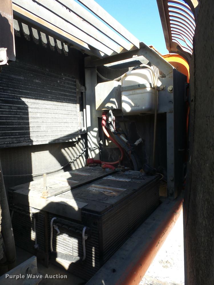 image for item L4575 2001 Hitachi EX270 LC excavator