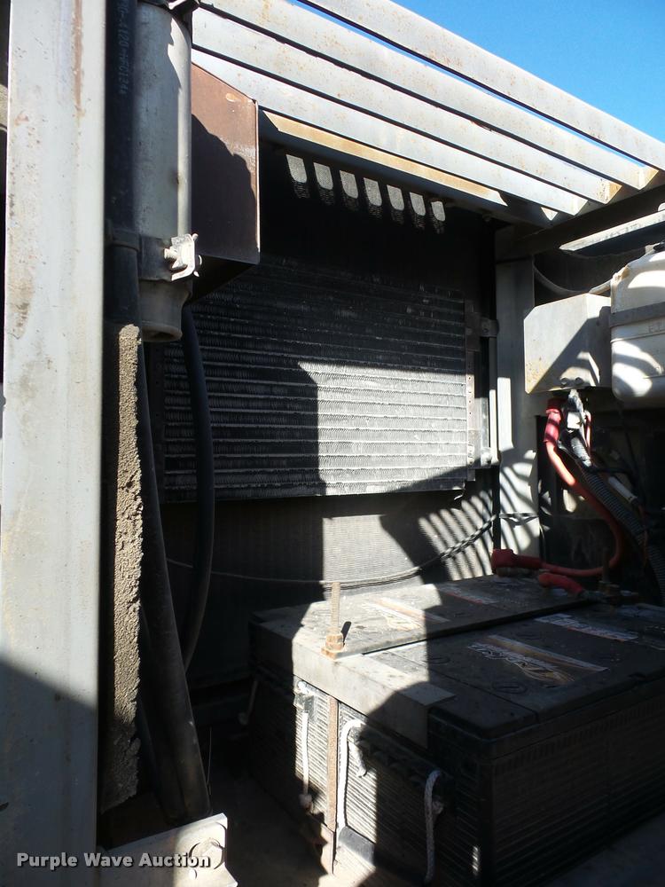 image for item L4575 2001 Hitachi EX270 LC excavator