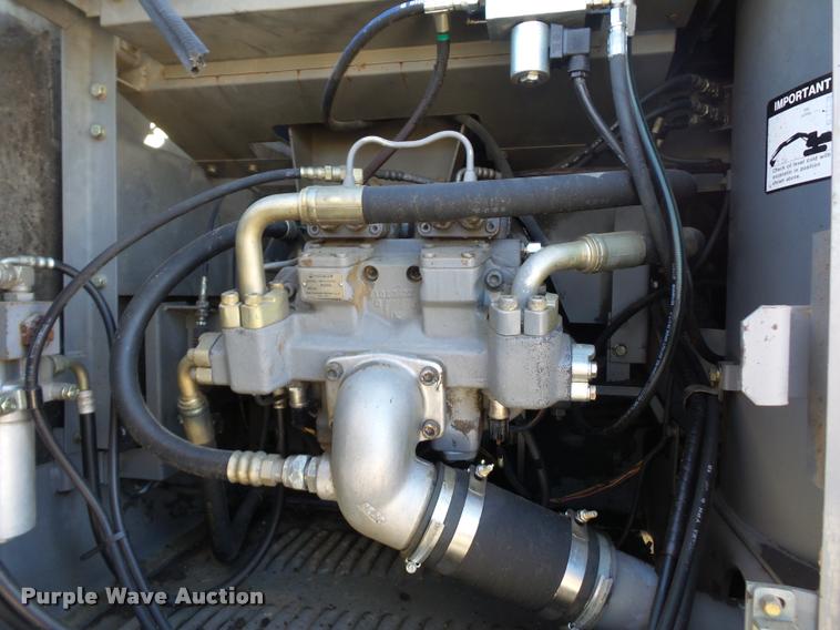 image for item L4575 2001 Hitachi EX270 LC excavator