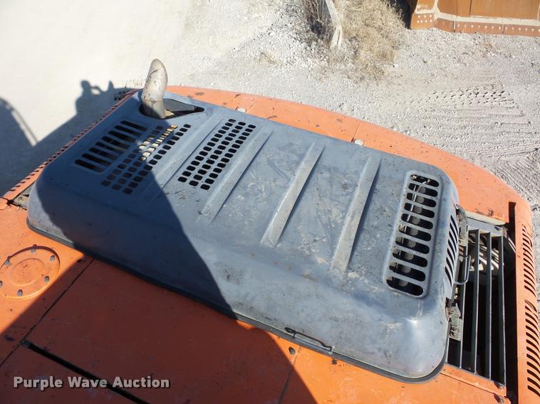 image for item L4575 2001 Hitachi EX270 LC excavator