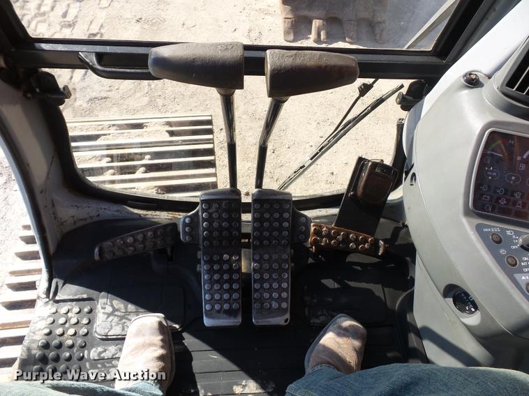 image for item L4575 2001 Hitachi EX270 LC excavator