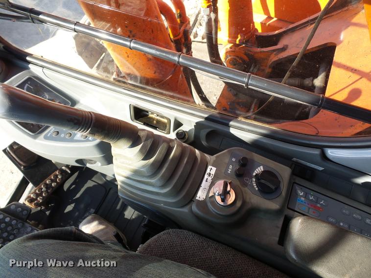 image for item L4575 2001 Hitachi EX270 LC excavator