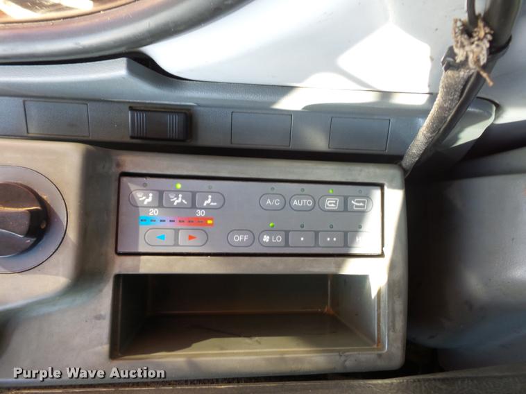 image for item L4575 2001 Hitachi EX270 LC excavator