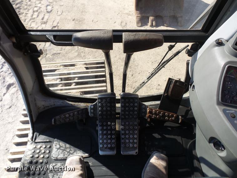 image for item L4575 2001 Hitachi EX270 LC excavator