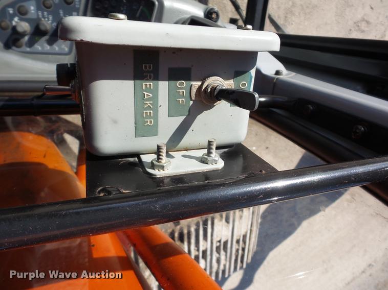 image for item L4575 2001 Hitachi EX270 LC excavator