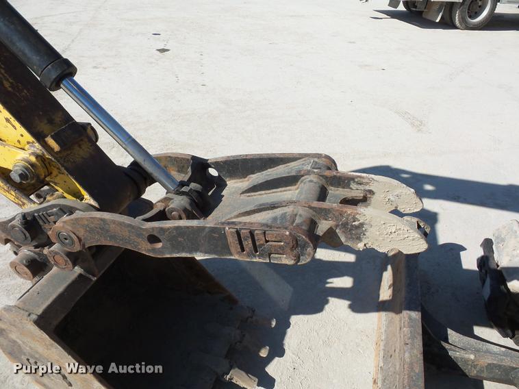 image for item L4584 2009 Komatsu PC55MR-3 compact excavator