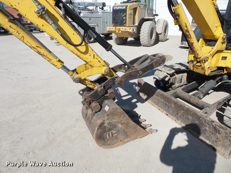 image for item L4584 2009 Komatsu PC55MR-3 compact excavator
