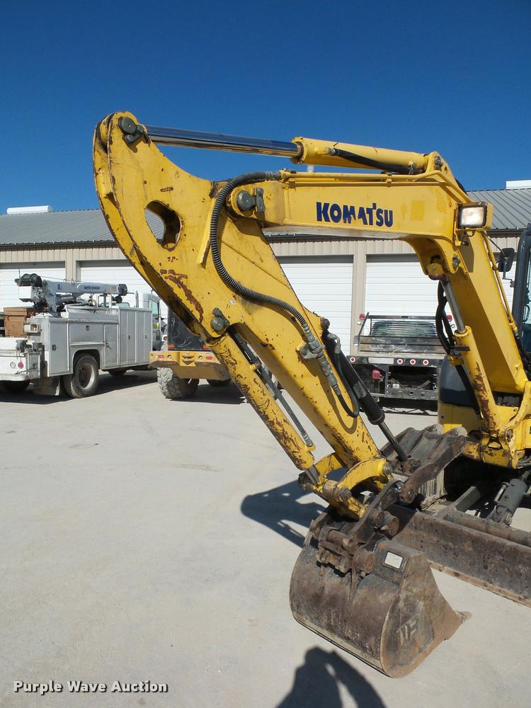 image for item L4584 2009 Komatsu PC55MR-3 compact excavator