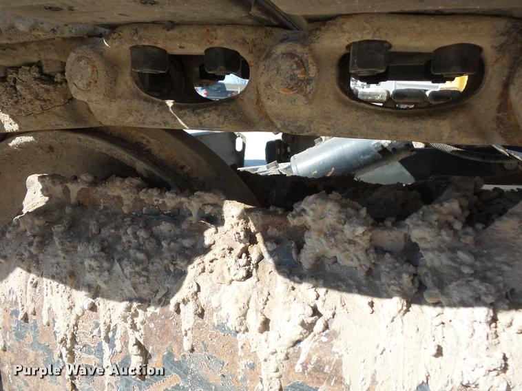 image for item L4584 2009 Komatsu PC55MR-3 compact excavator