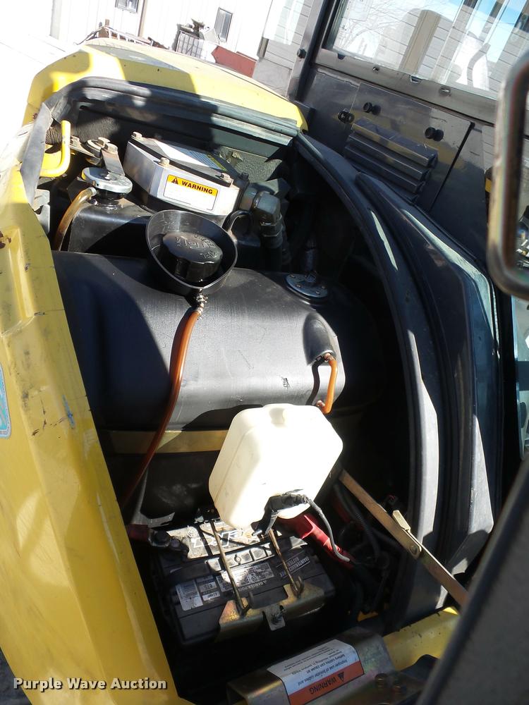 image for item L4584 2009 Komatsu PC55MR-3 compact excavator