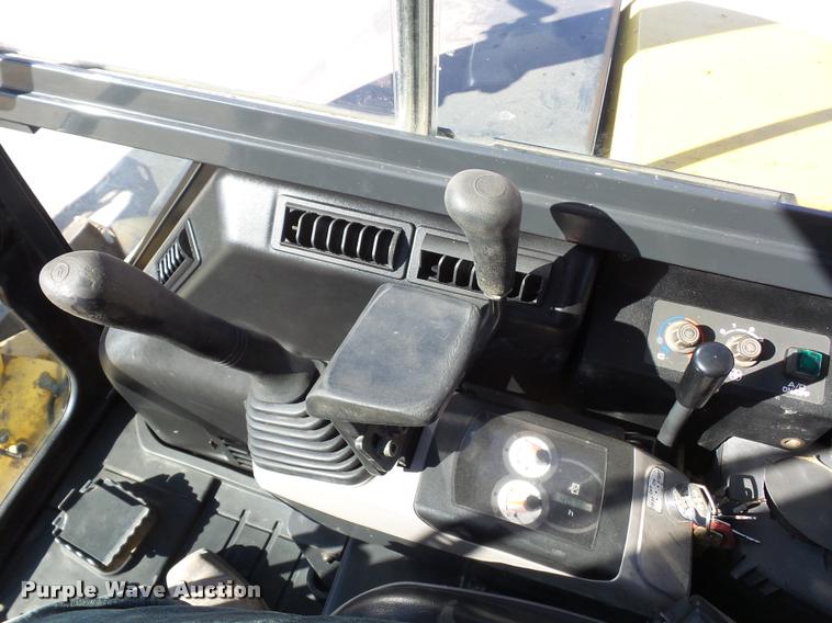 image for item L4584 2009 Komatsu PC55MR-3 compact excavator