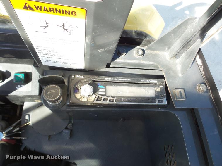 image for item L4584 2009 Komatsu PC55MR-3 compact excavator