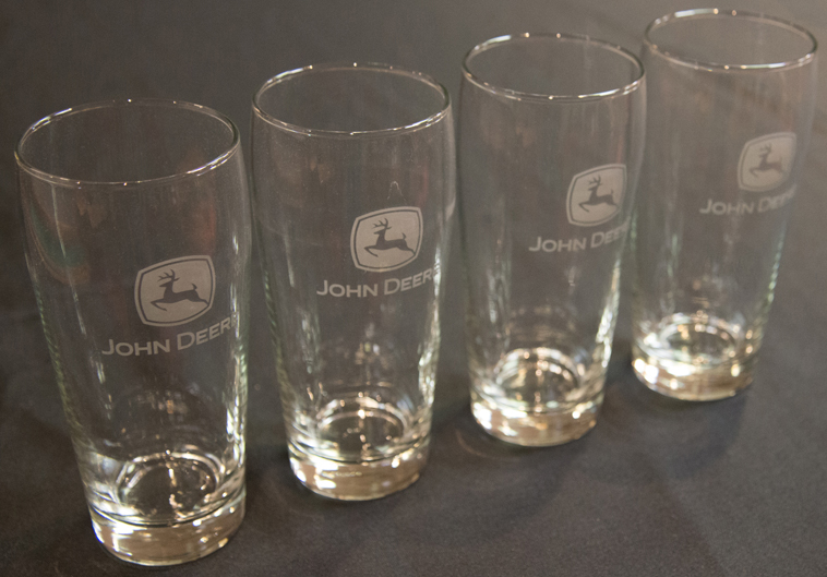 image for item DL9245 John Deere Basket