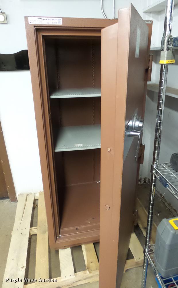 image for item AP9301 Meilink safe