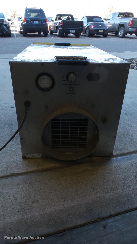 image for item AT9549 Mintie Omniaire 1000V hepa air filtration system