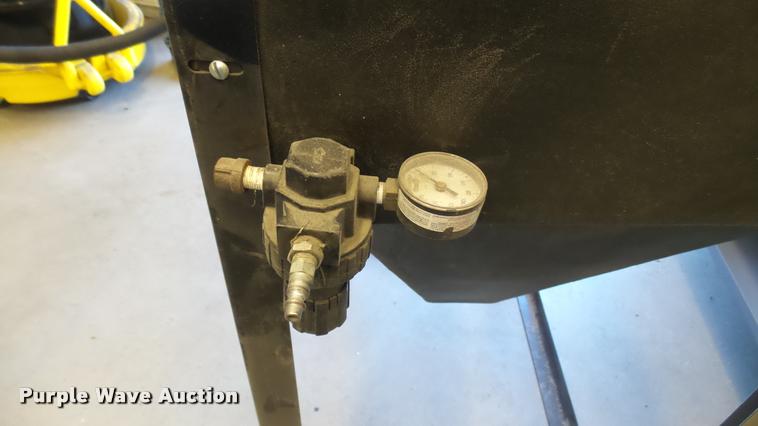 image for item AT9551 ALC abrasive blaster