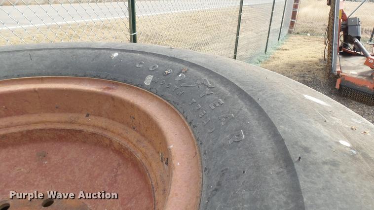 image for item AX9377 (8) 13.00-24TG smooth grader tires and wheels