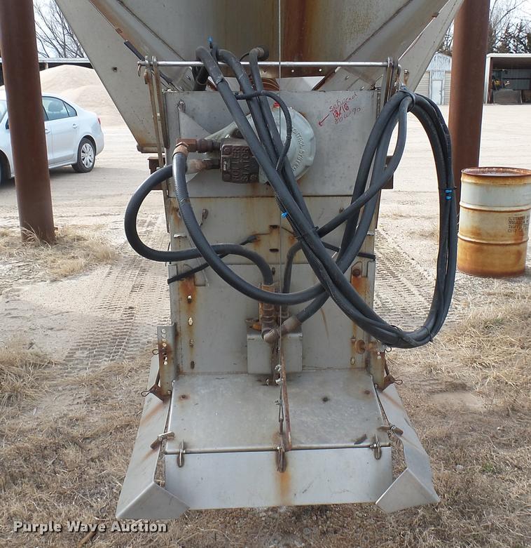 image for item AX9378 2003 Warren AC2420-14 stainless steel spreader