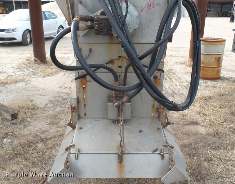 image for item AX9378 2003 Warren AC2420-14 stainless steel spreader