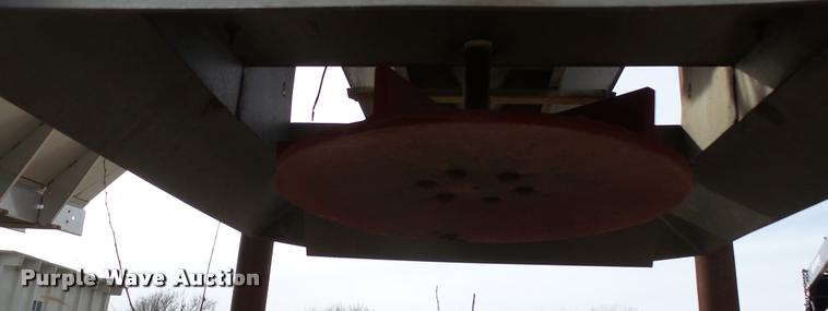 image for item AX9378 2003 Warren AC2420-14 stainless steel spreader