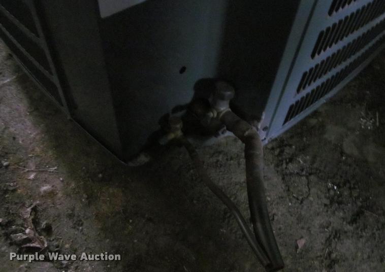 image for item BT9002 Goodman AC unit