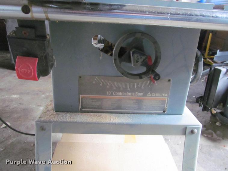 image for item BT9005 Delta table saw