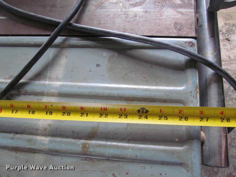 image for item BT9005 Delta table saw