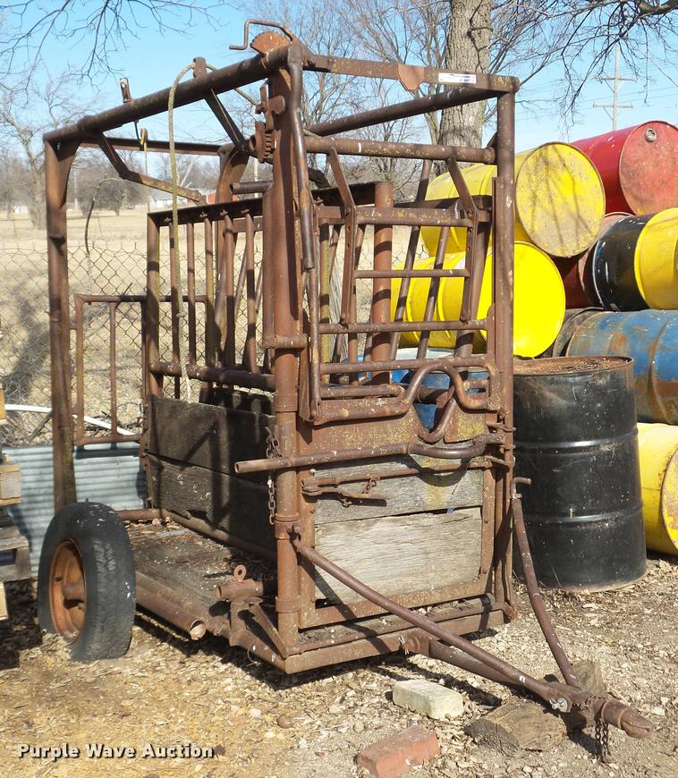 image for item BT9047 WW cattle chute