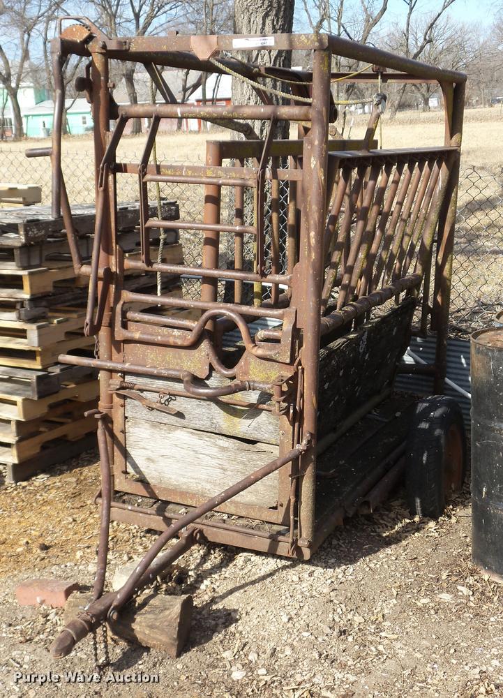 image for item BT9047 WW cattle chute
