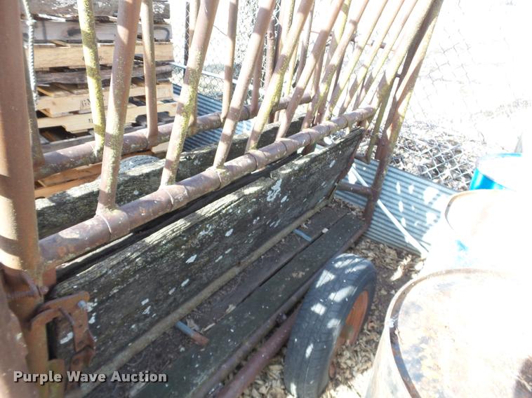 image for item BT9047 WW cattle chute