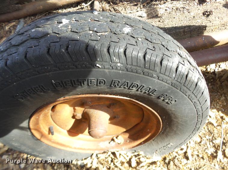 image for item BT9047 WW cattle chute