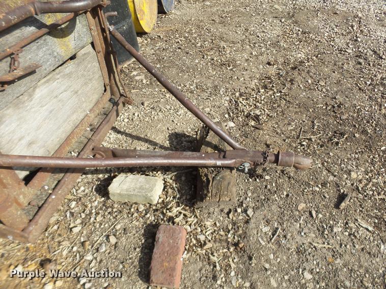 image for item BT9047 WW cattle chute