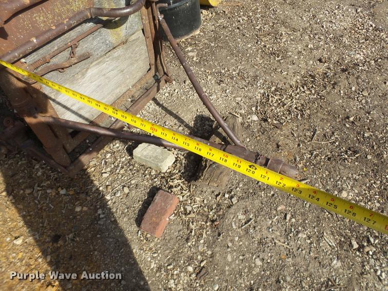 image for item BT9047 WW cattle chute