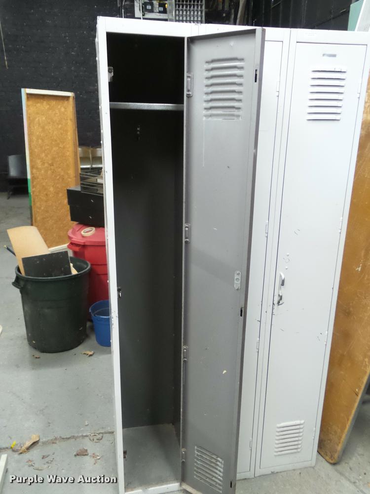 image for item BT9048 Metal wall locker