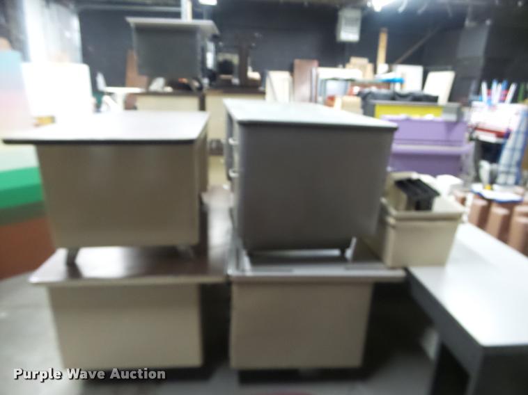 image for item BT9050 (5) desks