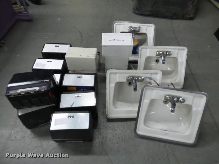 image for item BT9052 Bathroom equipment