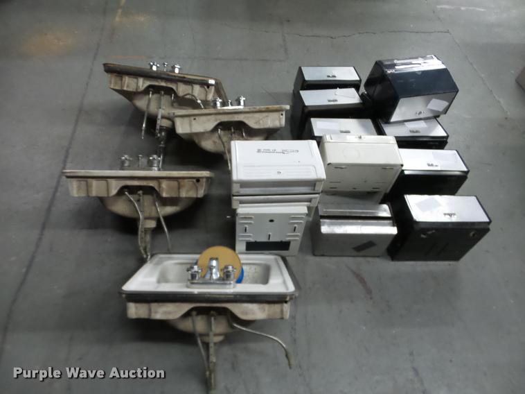 image for item BT9052 Bathroom equipment