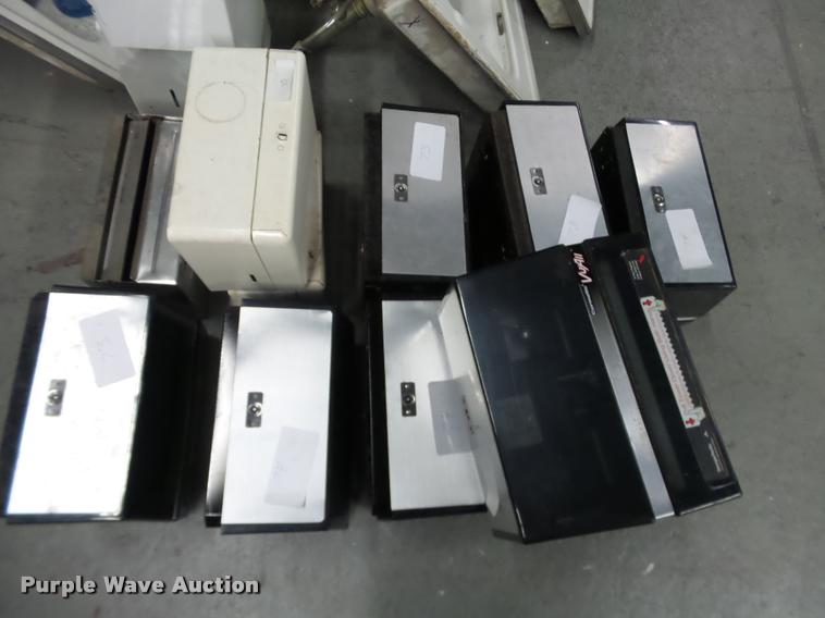 image for item BT9052 Bathroom equipment