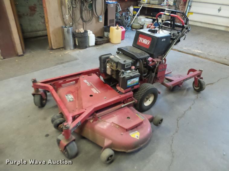 image for item BT9055 Toro lawn mower