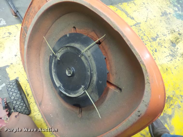 image for item BT9058 Lawn and garden equipment