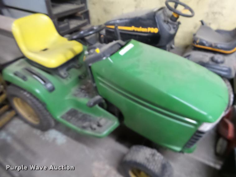 image for item BT9060 John Deere GT235 lawn mower