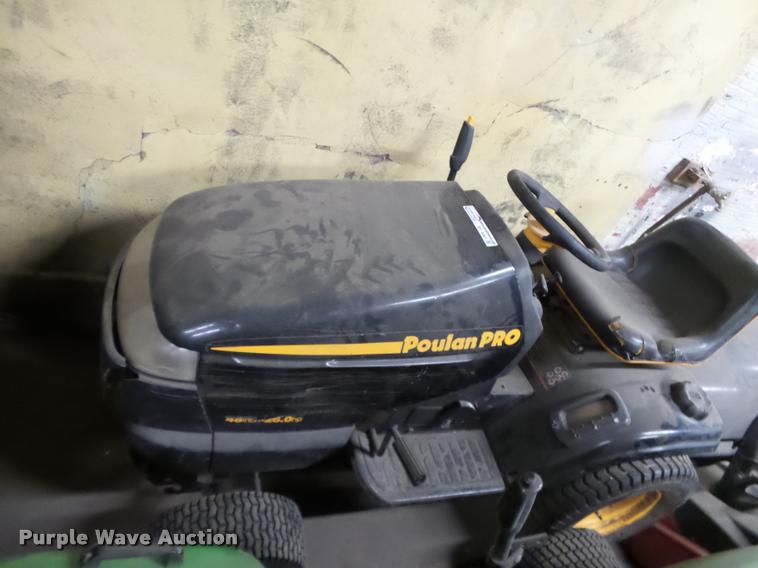 image for item BT9061 Poulan-pro lawn mower