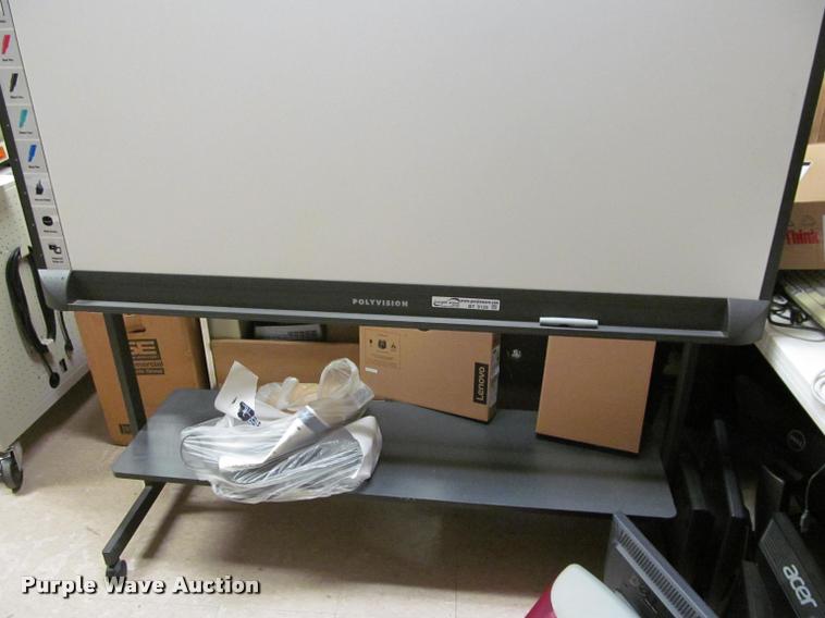 image for item BT9125 Polyvision smartboard