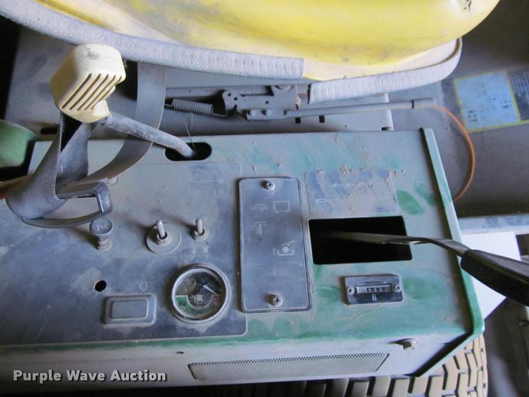 image for item BT9134 John Deere F932 lawn mower